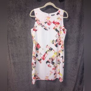 Vince Camuto White Floral Dress